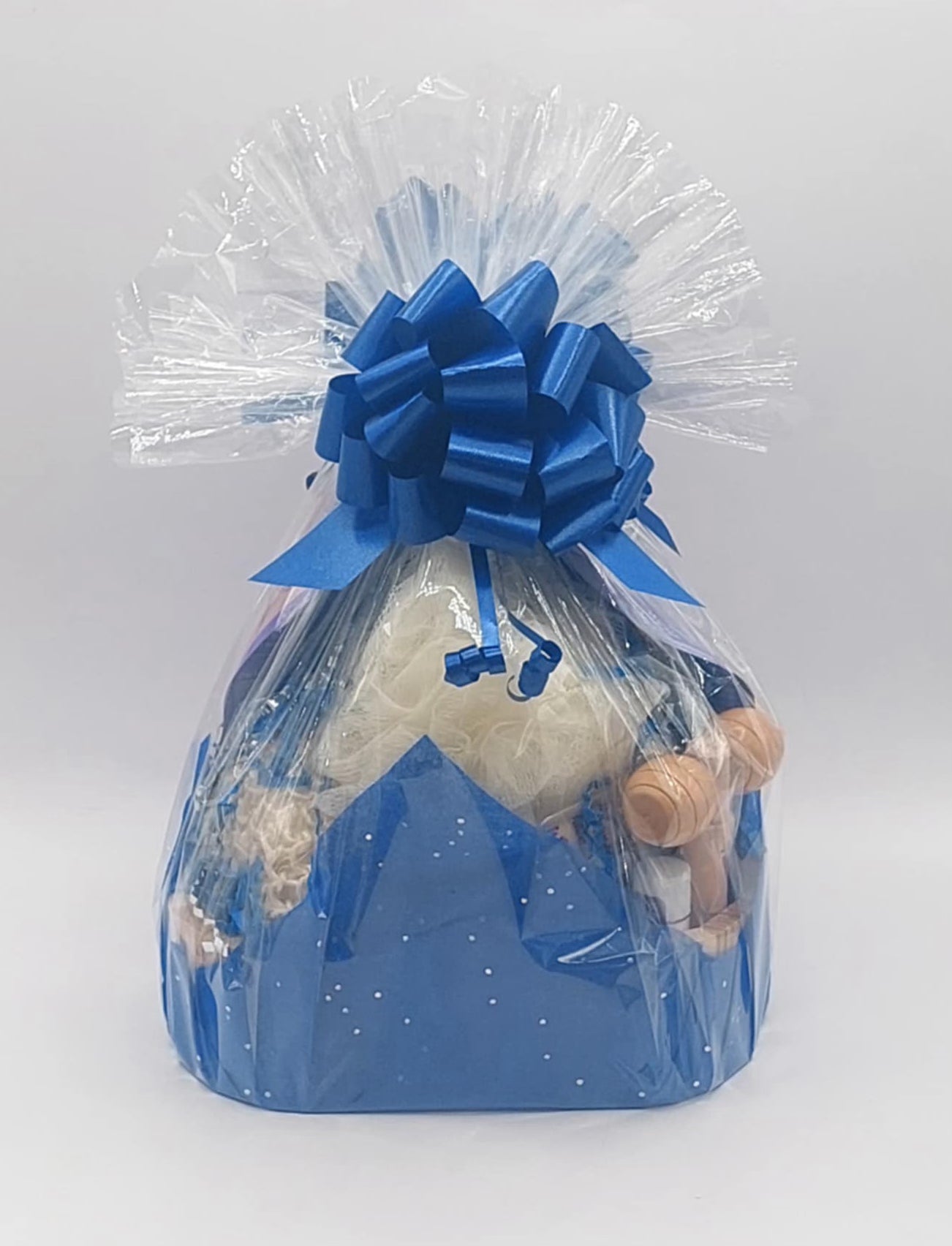 Small Gift Basket (MD2)